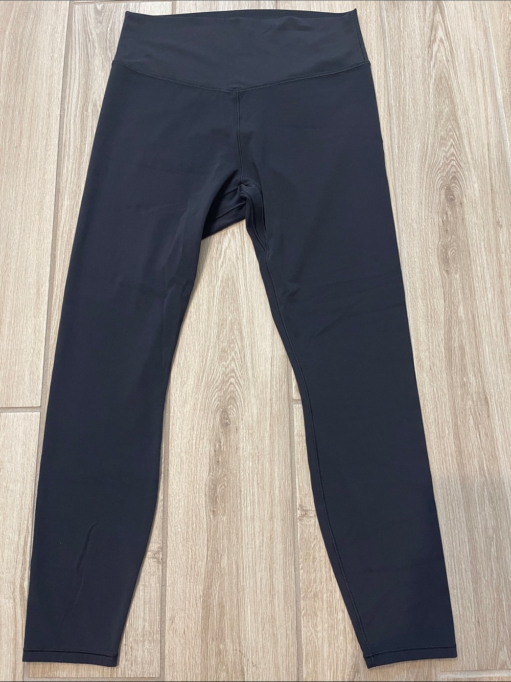 Vuori AllTheForm High Rise Leggings 25" Black Sz L VW4130